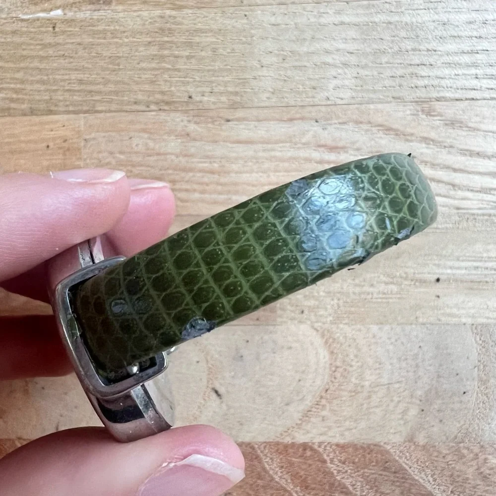 Eikon ladies green hinged cuff watch NEW BATTERY
